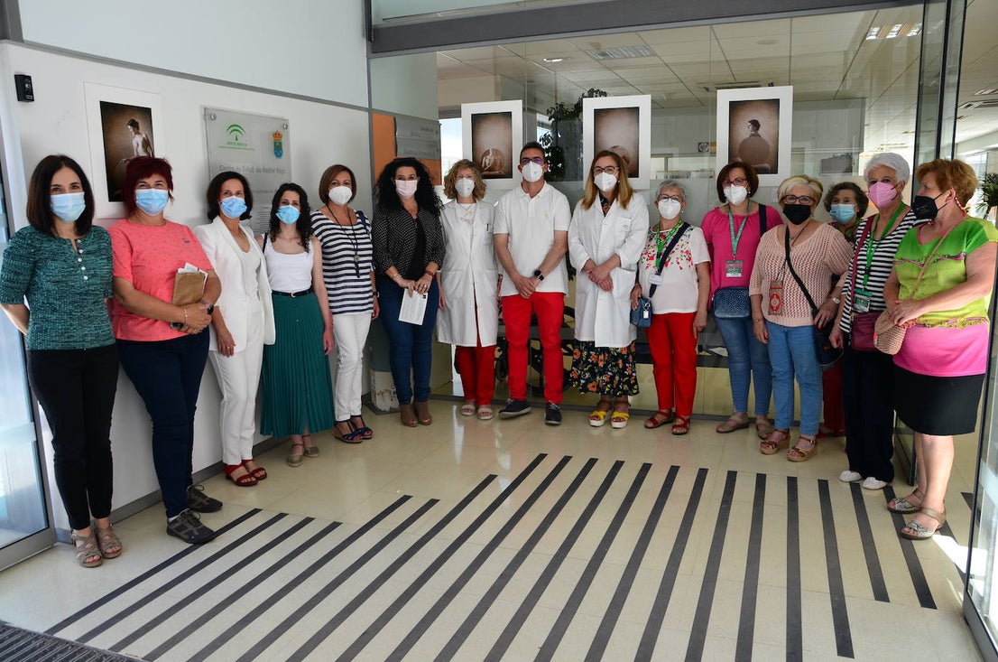 Exposición fotográfica ‘El espejo’, inaugurada en el centro de salud de Huétor Vega.