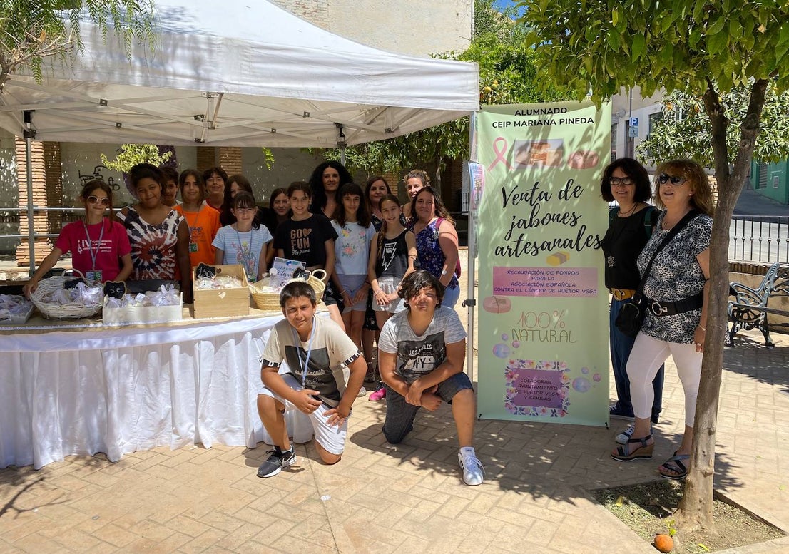 Venta de jabones artesanales del CEIP Mariana Pineda de Huétor Vega.