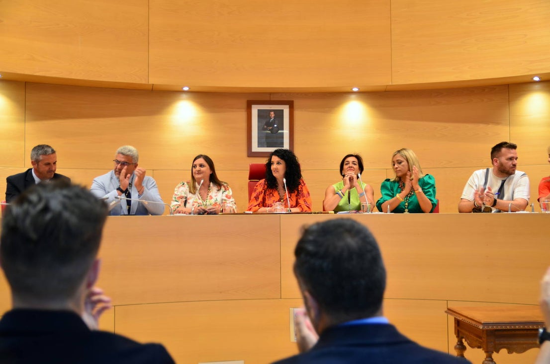 Elección y toma de posesión de Elena Duque como alcaldesa de Huétor Vega.