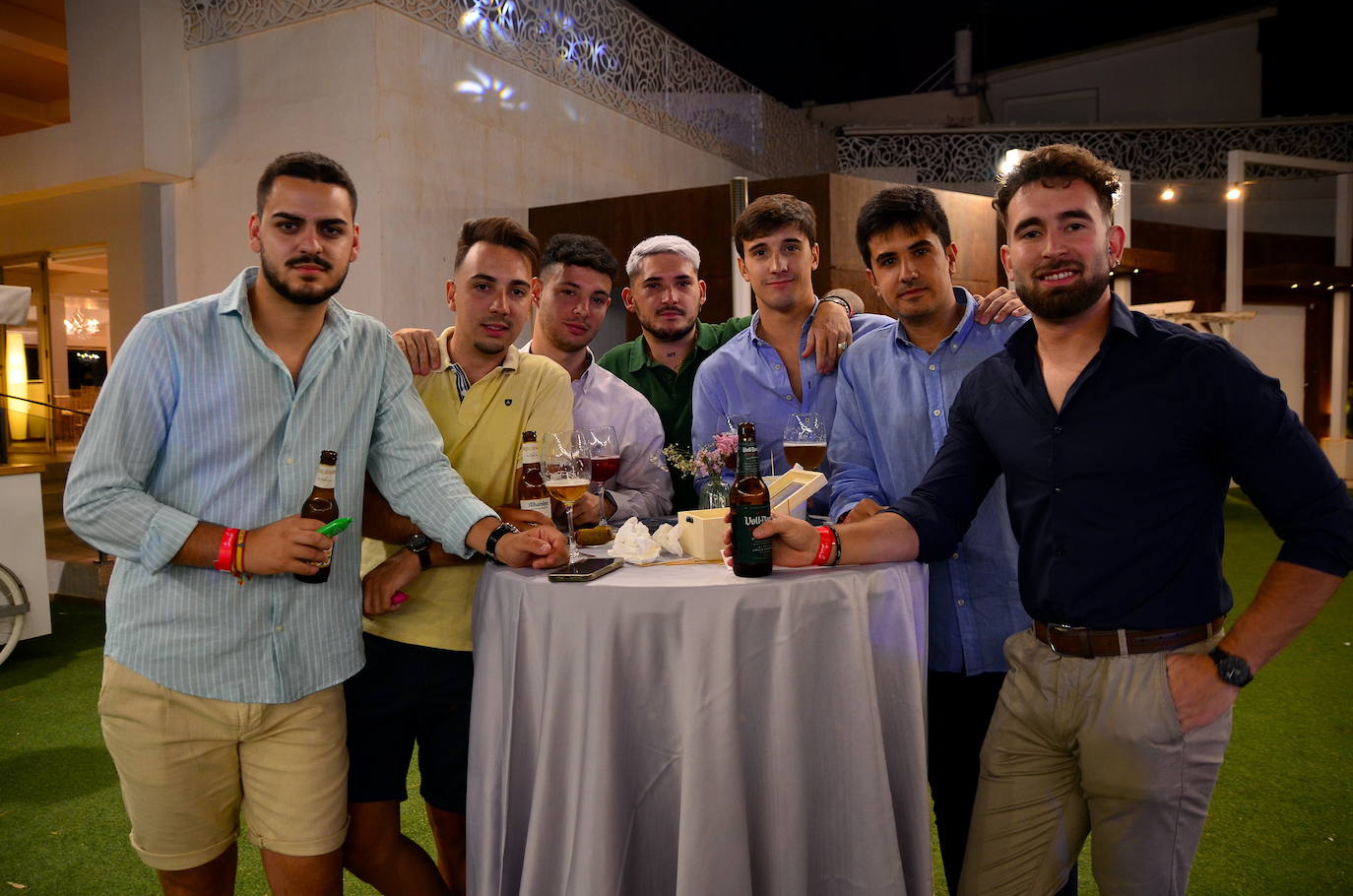 Ambiente espectacular en la Fiesta de la Juventud, celebrada en Jardines de Siddharta.