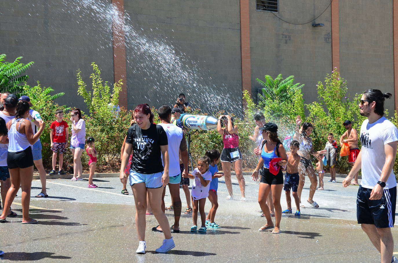 Fiesta del Agua, hoy junto al pabellón deportivo La Libertad de Huétor Vega.