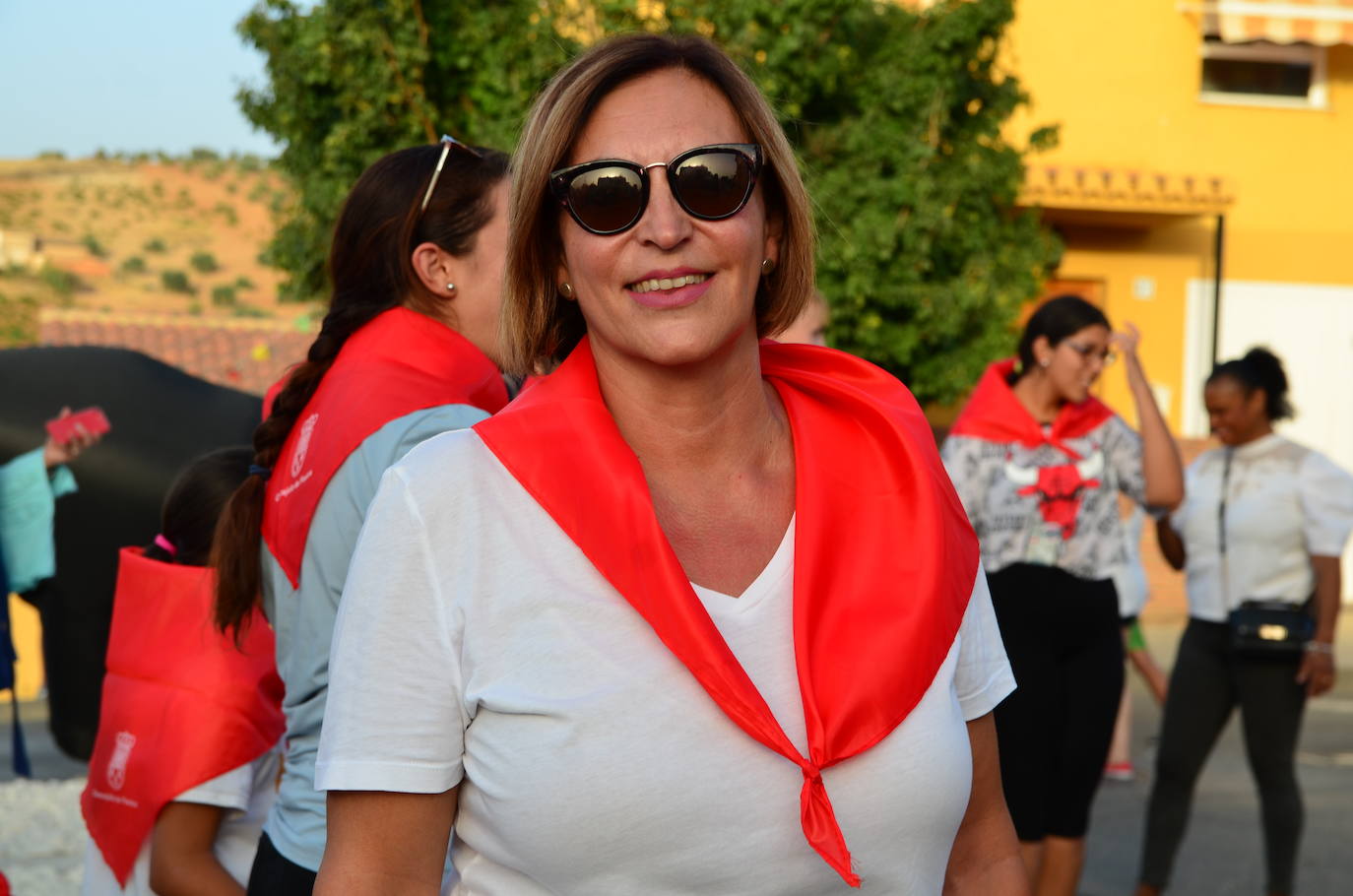 Encierro de toros hinchables en las fiestas de Huétor Vega.