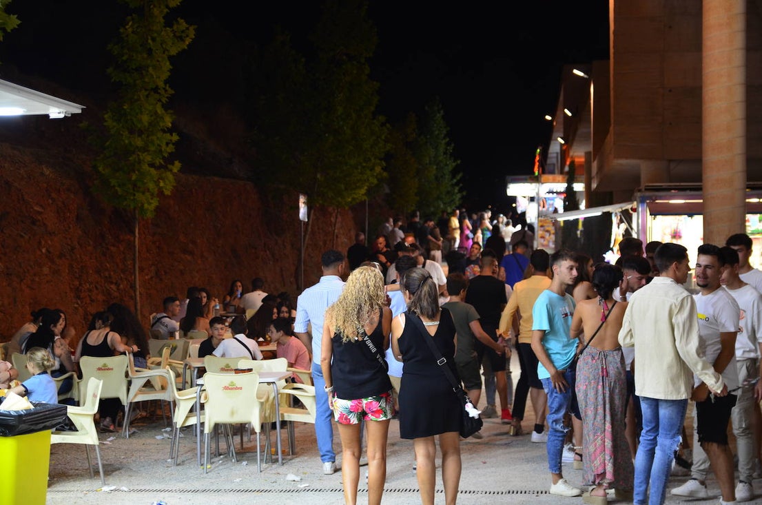 Impresionante ambiente en la feria de Huétor Vega.