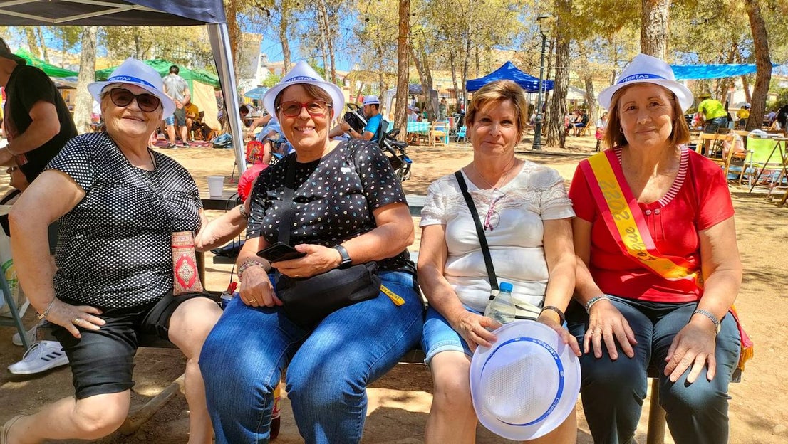 La paella popular en Parque de los Pinos, uno de los encuentros más esperados de las fiestas de Huétor Vega.
