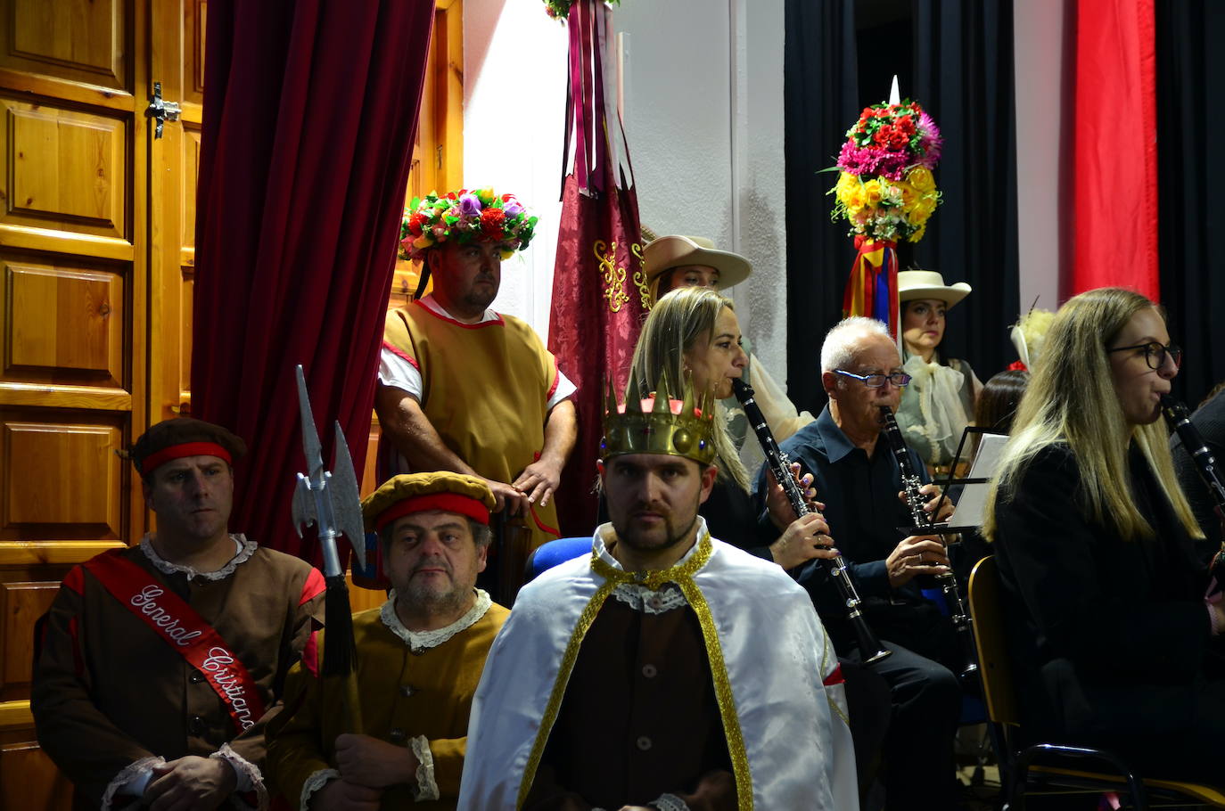 La Banda de Música de Huétor Vega celebró Santa Cecilia con un homenaje a las fiestas de Moros y Cristianos en el Centro Social La Nava.