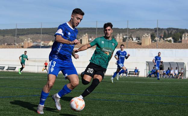Huétor Vega y Maracena empatan en un partido igualado en Las Viñas