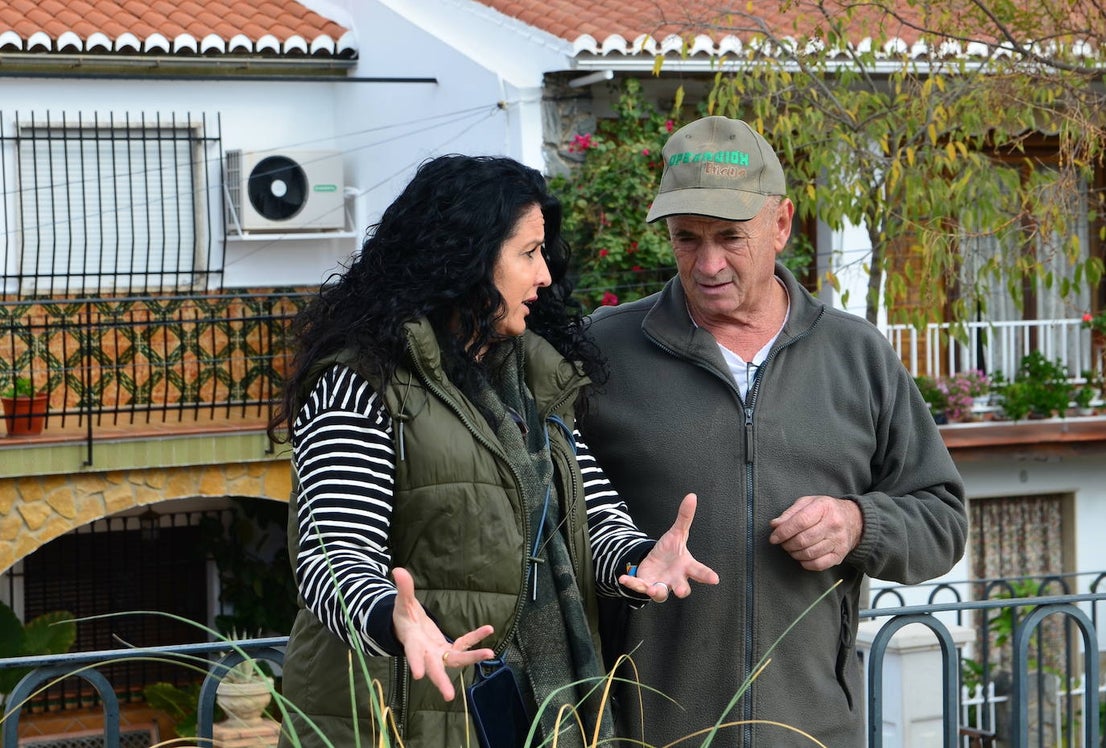 El Aula Ambiental del Ayuntamiento de Huétor Vega organiza un taller de decoraciones navideñas con materiales reciclados.