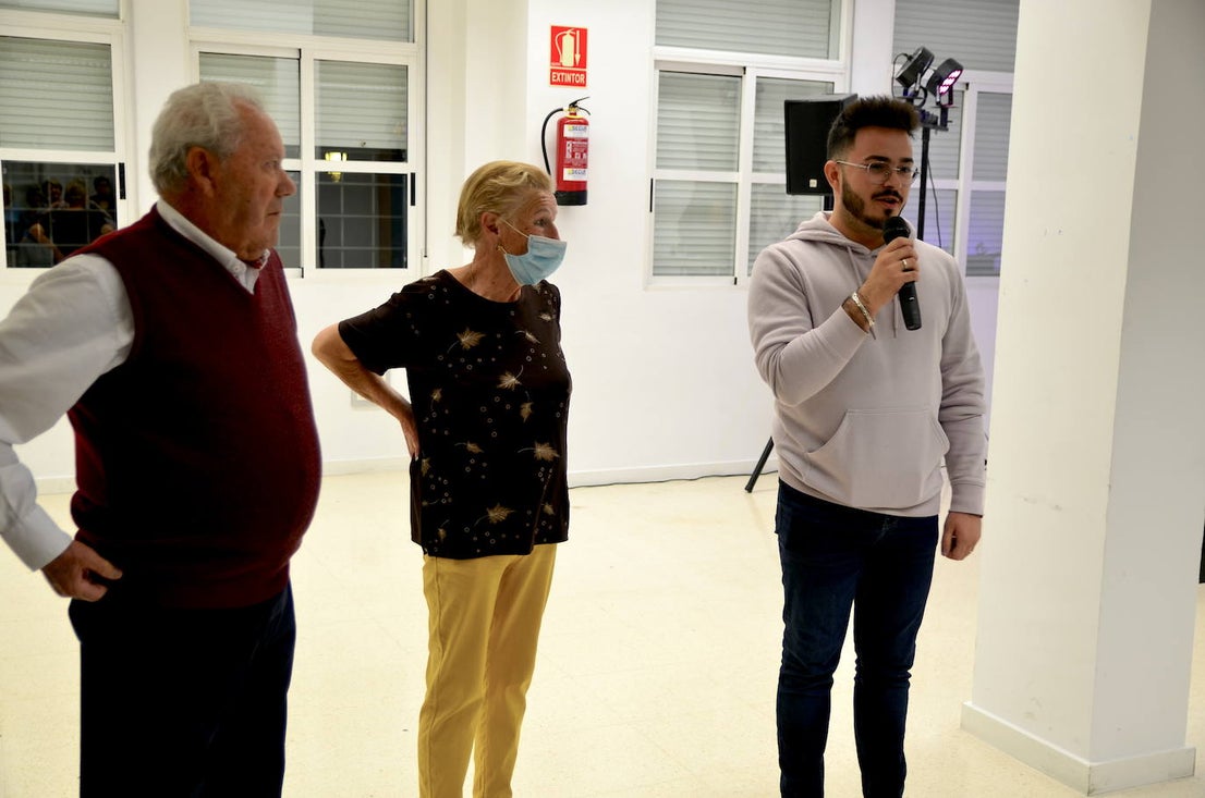 Palabras de bienvenida por parte de Adrián Molina, concejal de Mayores.