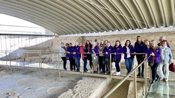 La Asociación de Mujeres Carmen Vargas promueve visitas culturales en la provincia