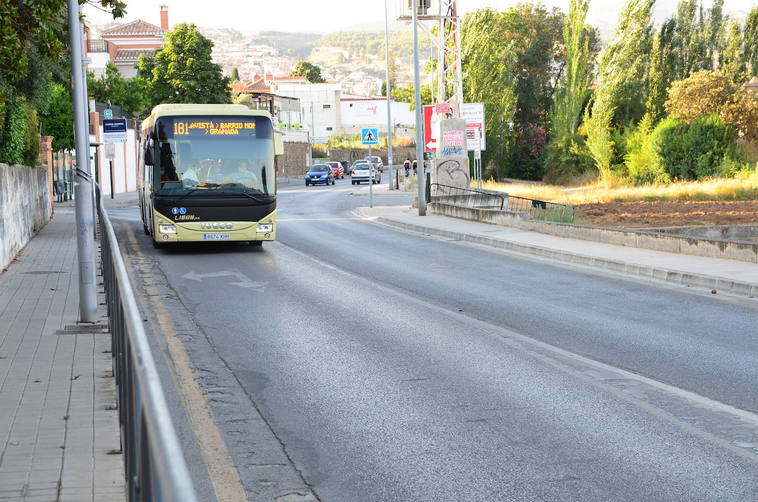 Los autobuses metropolitanos aplican las nuevas tarifas con el uso de la tarjeta del Consorcio