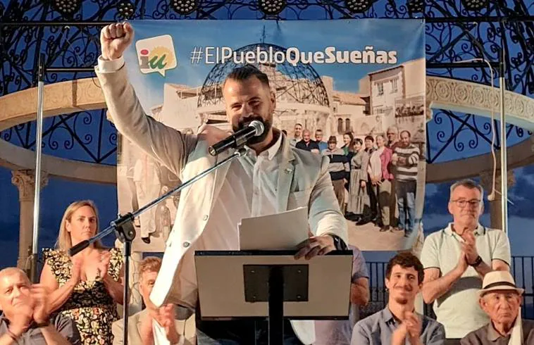 Chus Fernández, candidato de IU en Huétor Vega.