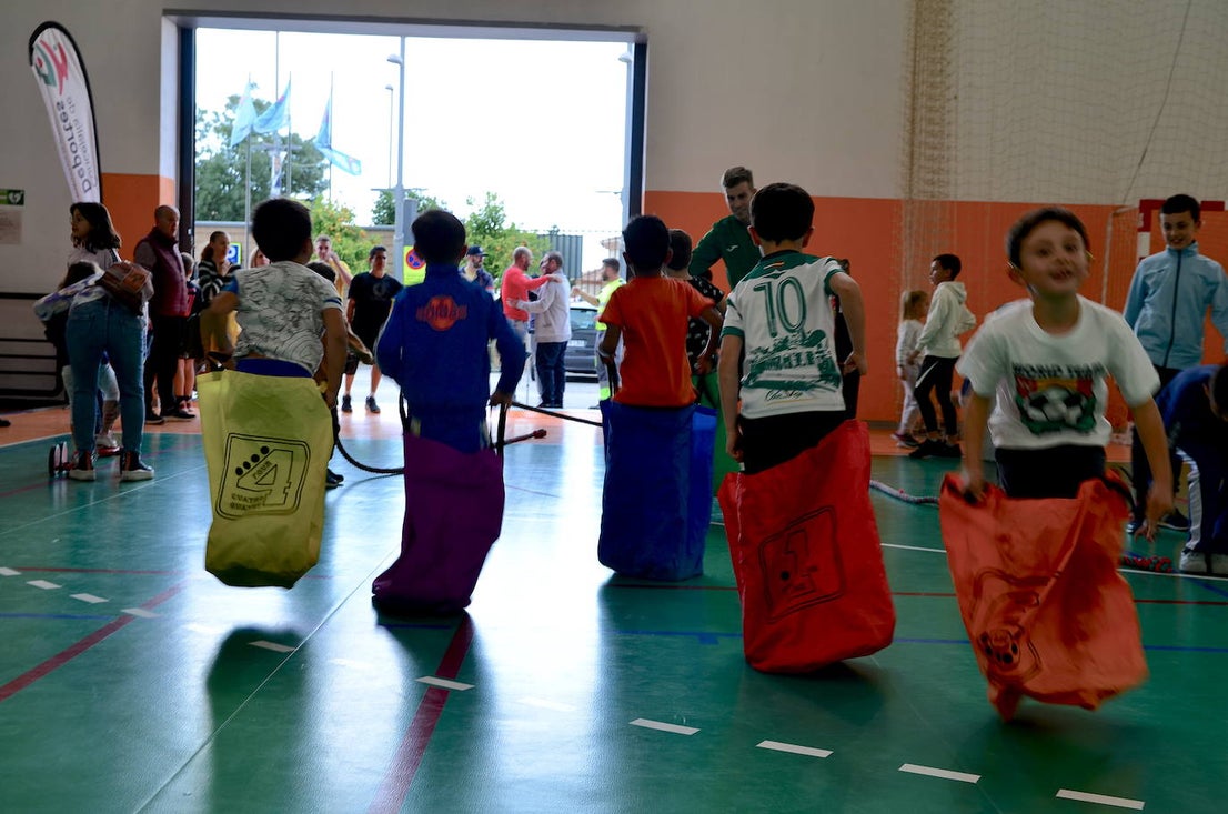 Clausura de los talleres y escuelas deportivas municipales de Huétor Vega