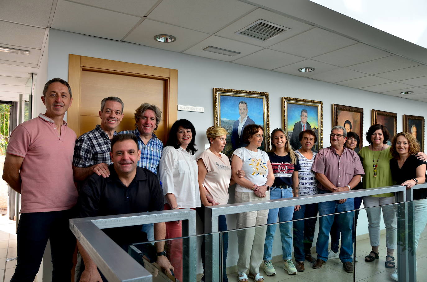 Los retratos de Mariano Molina y Plácido Hurtado se unen a la galería de alcaldes de Huétor Vega