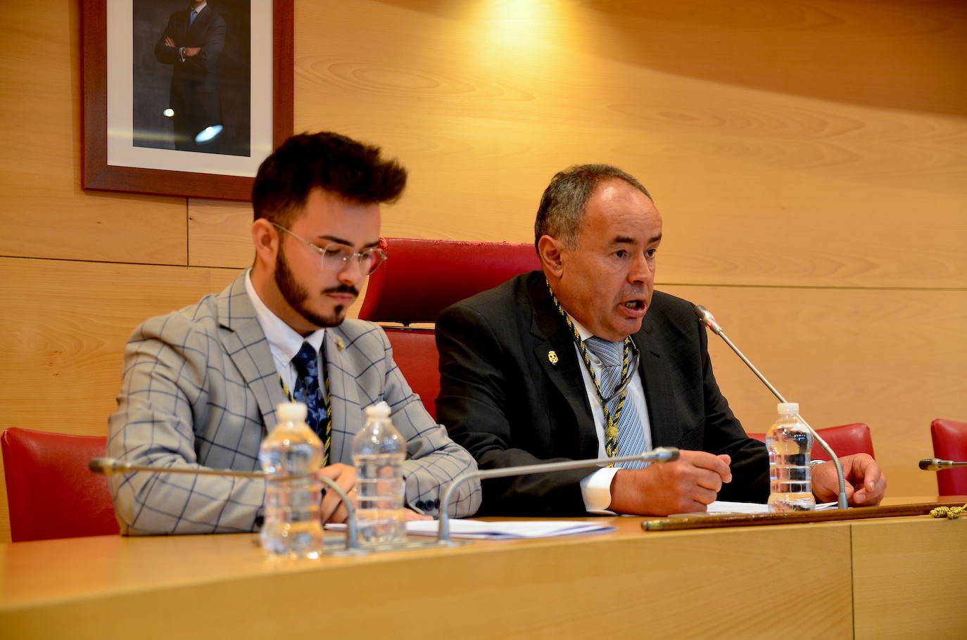 El pleno de investidura de Huétor Vega, desde dentro