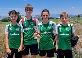 Jugadores del Huétor Vega, en Vegas del Genil.