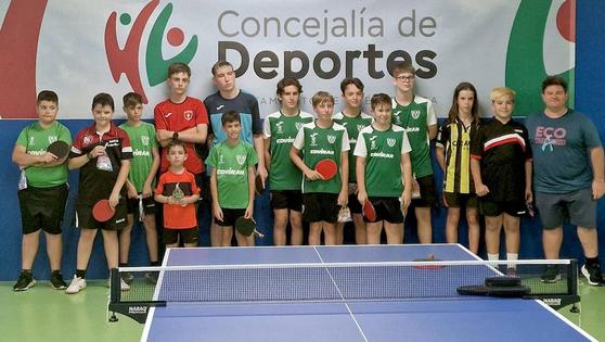 Los canteranos del Covirán Huétor Vega se imponen en la Liga de Verano