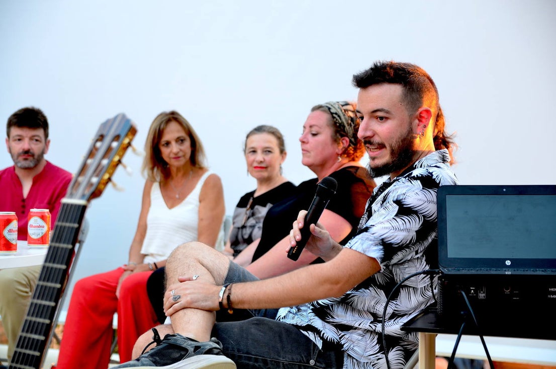 Encuentro de artesanos y artistas en Huétor Vega