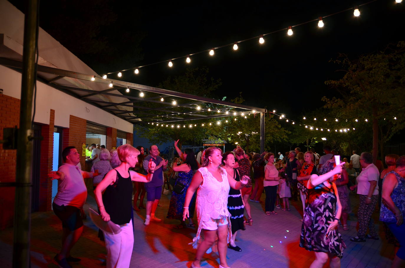 Huétor Vega recupera su esencia en la Verbena de Verano