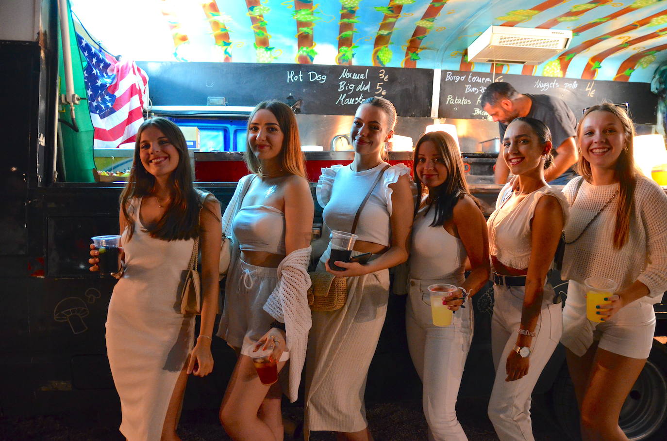 Nueva Fiesta de Blanco de la Juventud en Huétor Vega