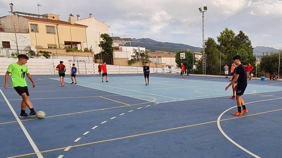 La pista del CEIP Nuestra Señora de las Angustias estará abierta al público este verano