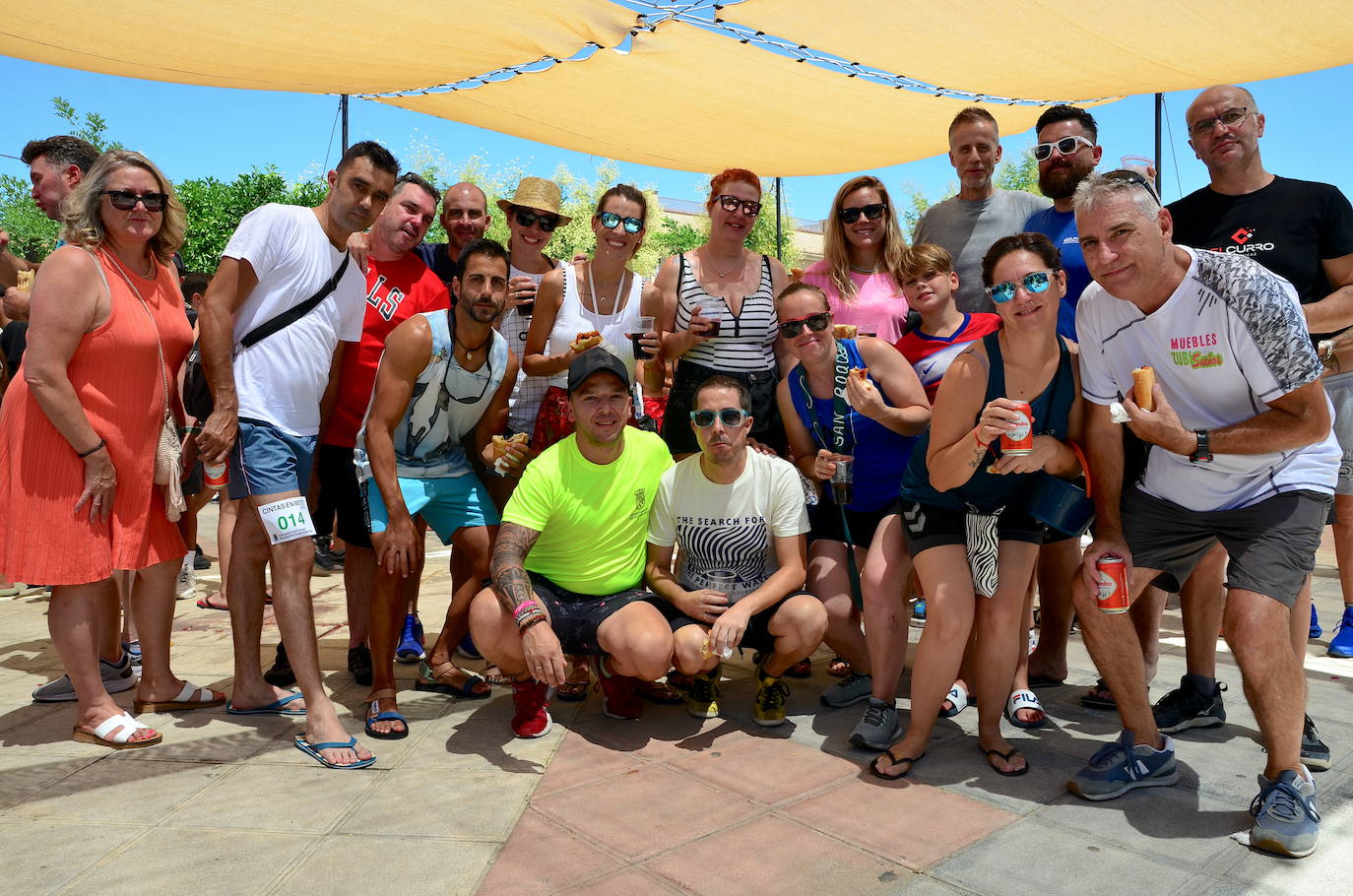 San Roque humedece el barrio de Caicena de Huétor Vega