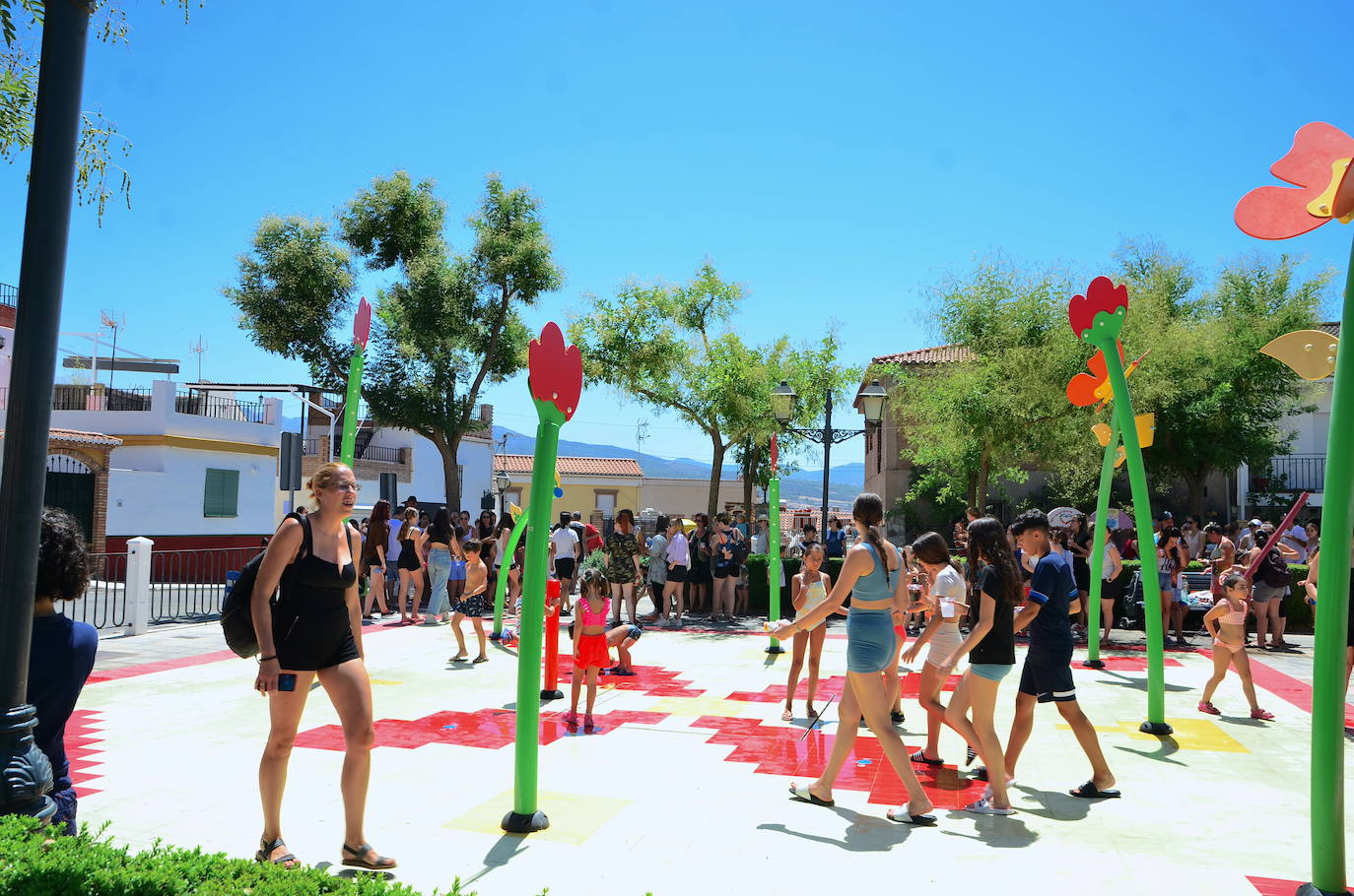 San Roque humedece el barrio de Caicena de Huétor Vega