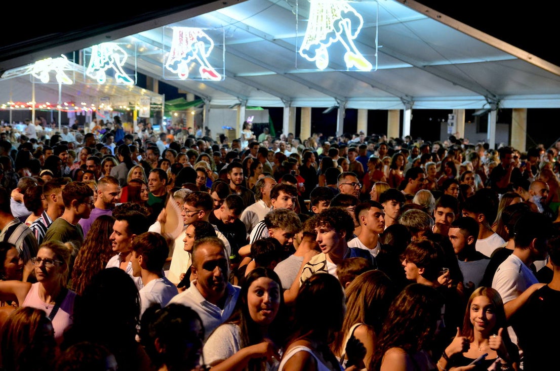 Gran ambiente en el Ferial de Huétor Vega