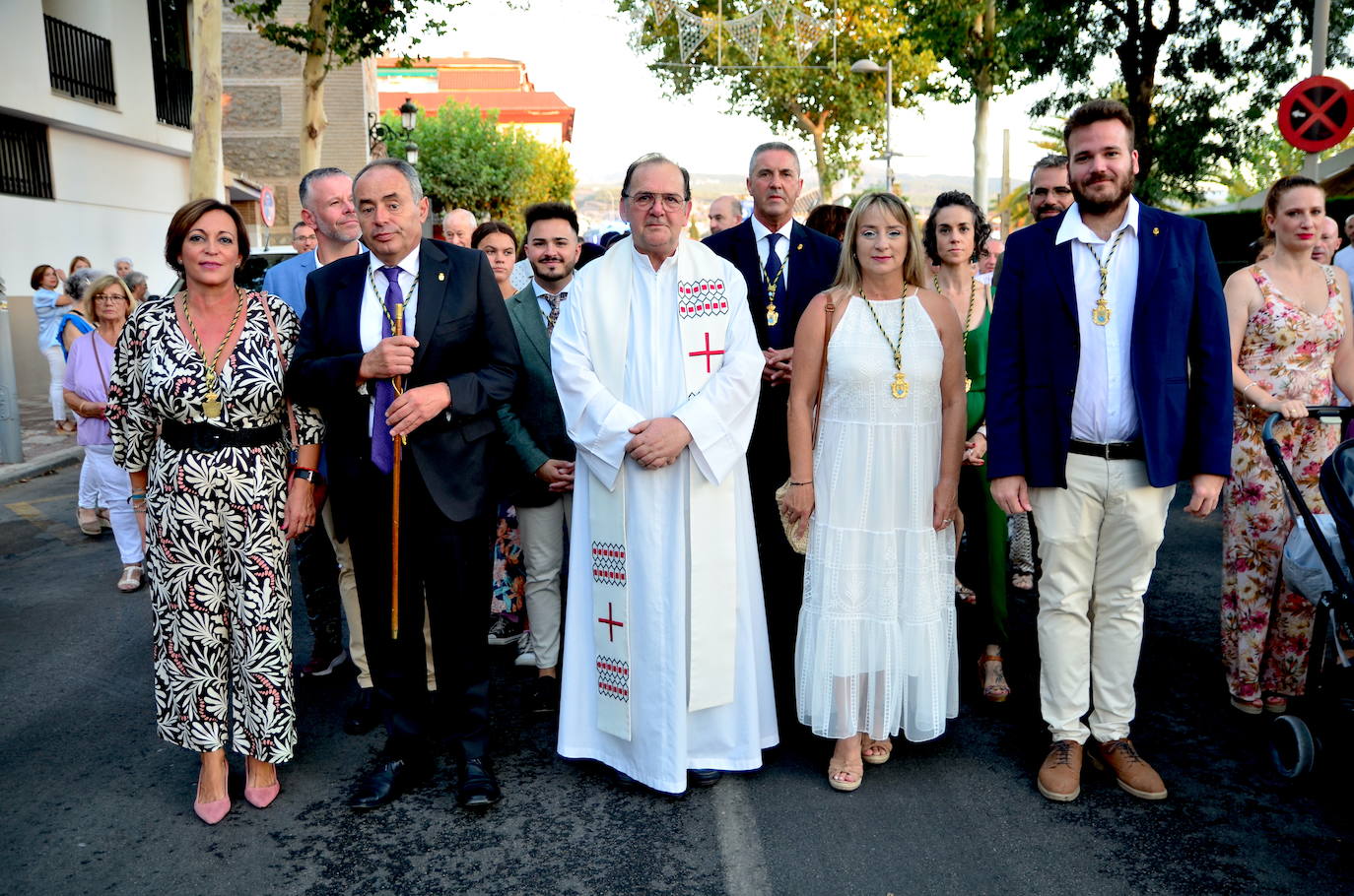 Procesión en honor a San Roque y la Virgen del Rosario en Huétor Vega