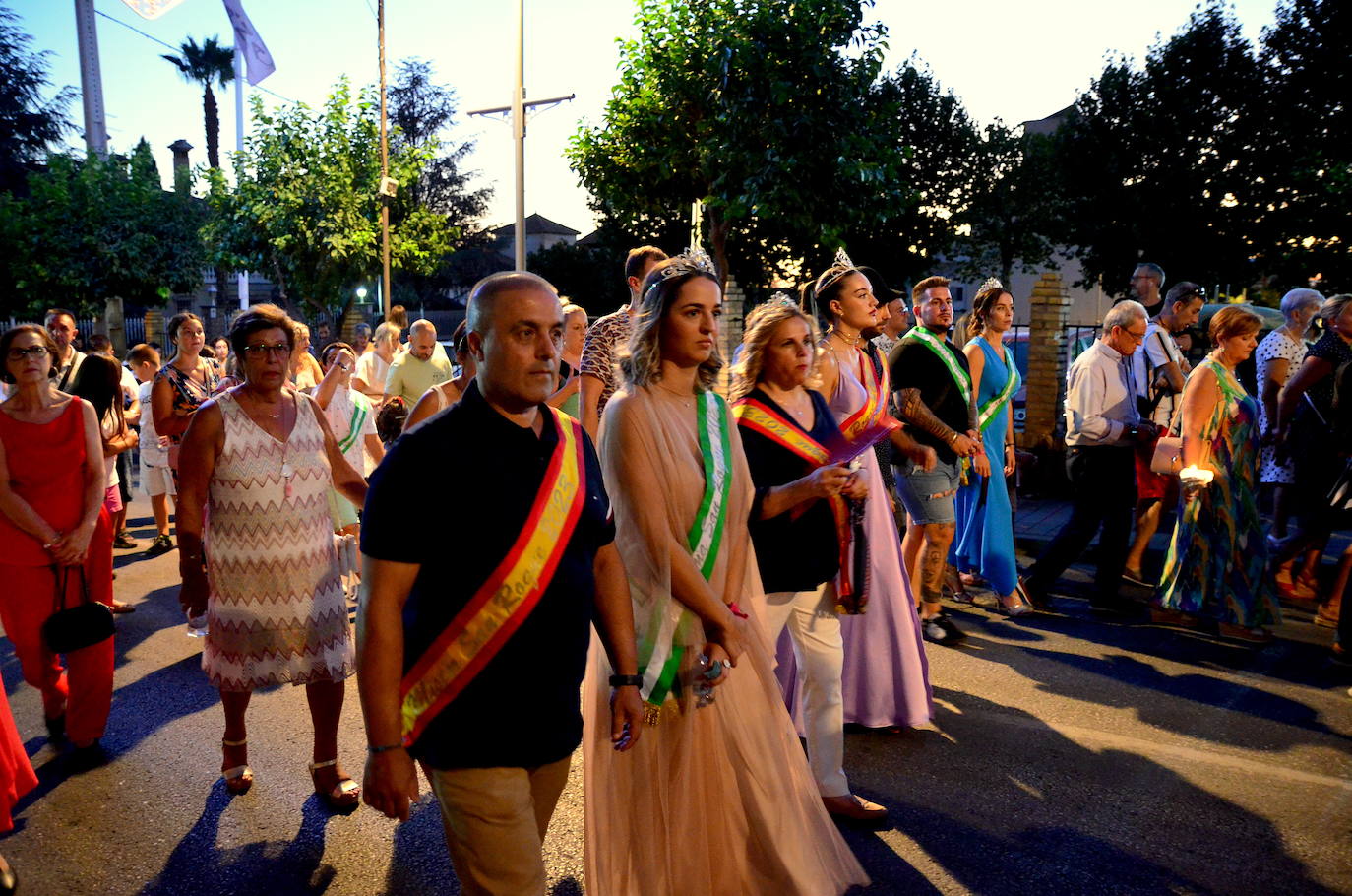 Procesión en honor a San Roque y la Virgen del Rosario en Huétor Vega
