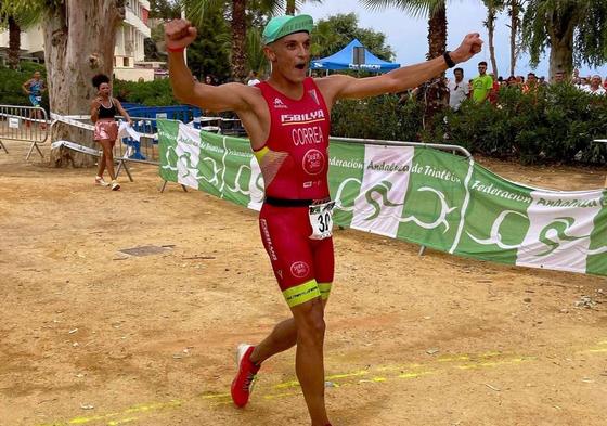 Llegada de Sergio Correa.