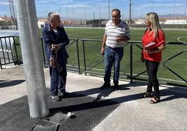 Los focos proyectores LED tienen 14 metros de altura.