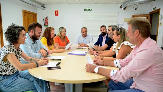 El equipo de gobierno de Huétor Vega realiza un balance de cien días de gestión