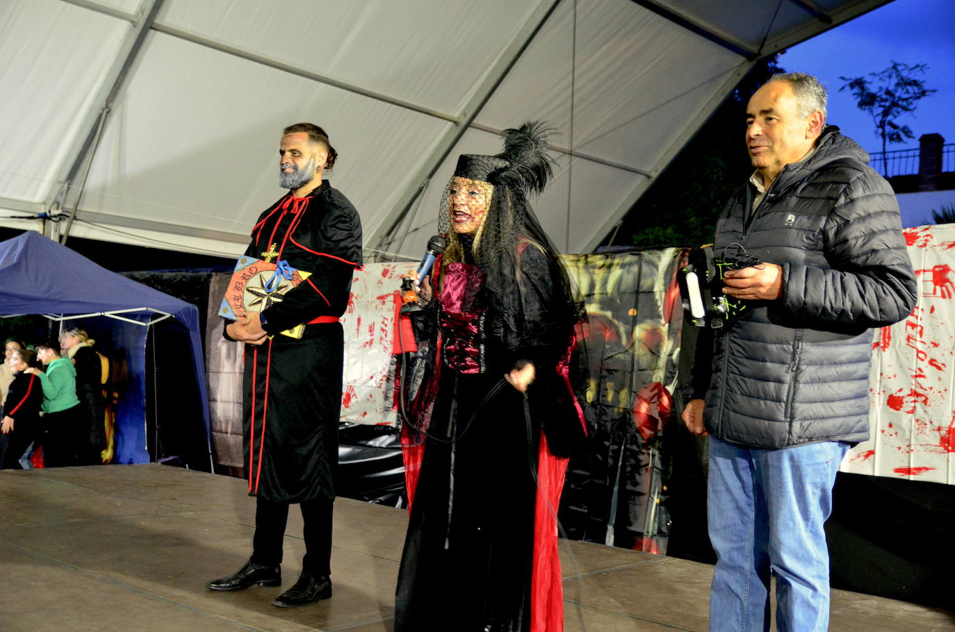 La gente de Huétor Vega se transforma en Halloween