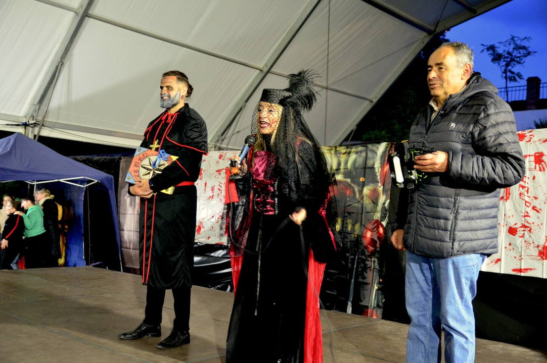 La gente de Huétor Vega se transforma en Halloween