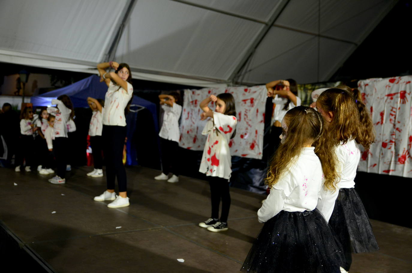La gente de Huétor Vega se transforma en Halloween