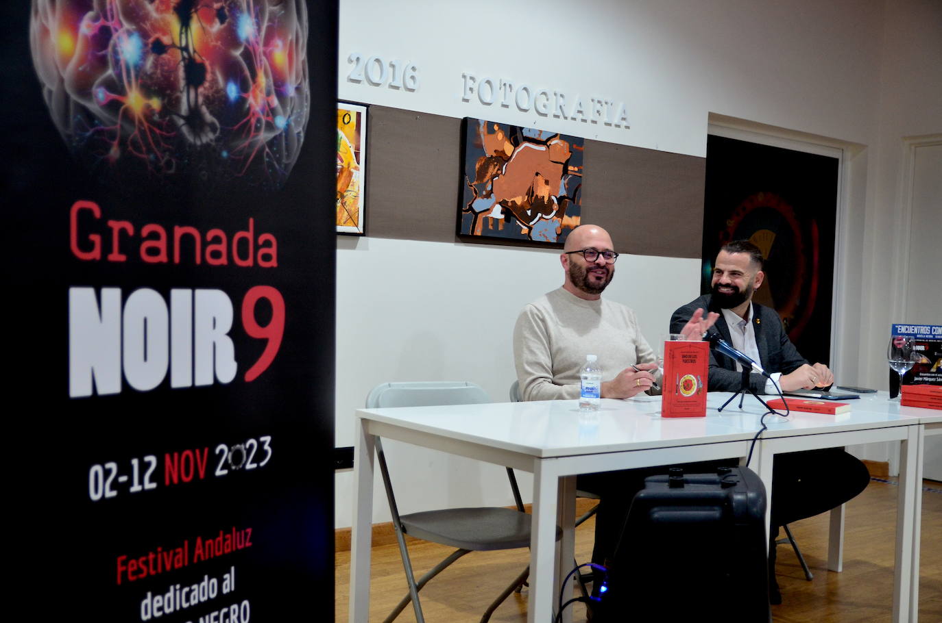 Javier Márquez Sánchez sienta a la Mafia en la mesa en Huétor Vega