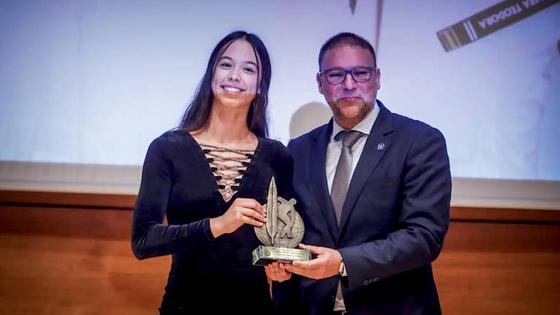 Teo Glodeanu, galardonada en los premios de la AEPD