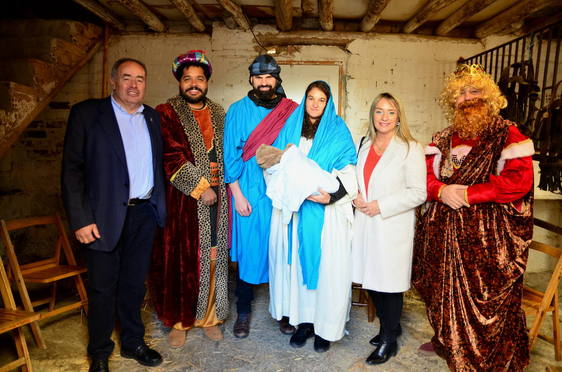 El belén viviente abre los brazos en Huétor Vega