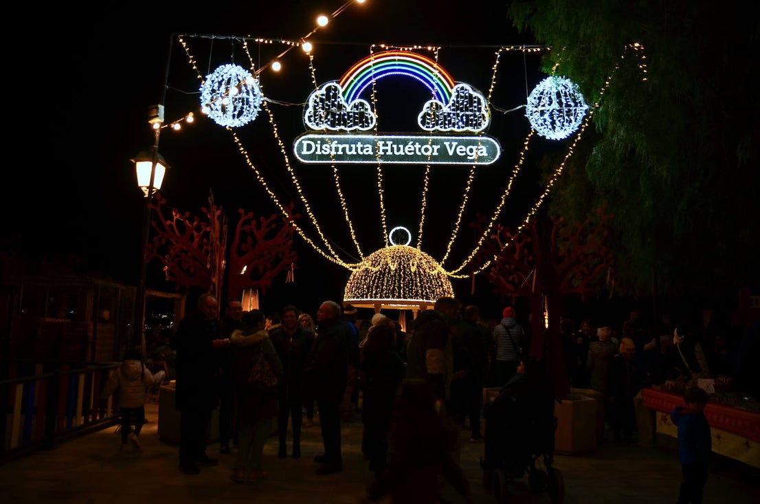 Fiesta de villancicos y panderetas en Huétor Vega