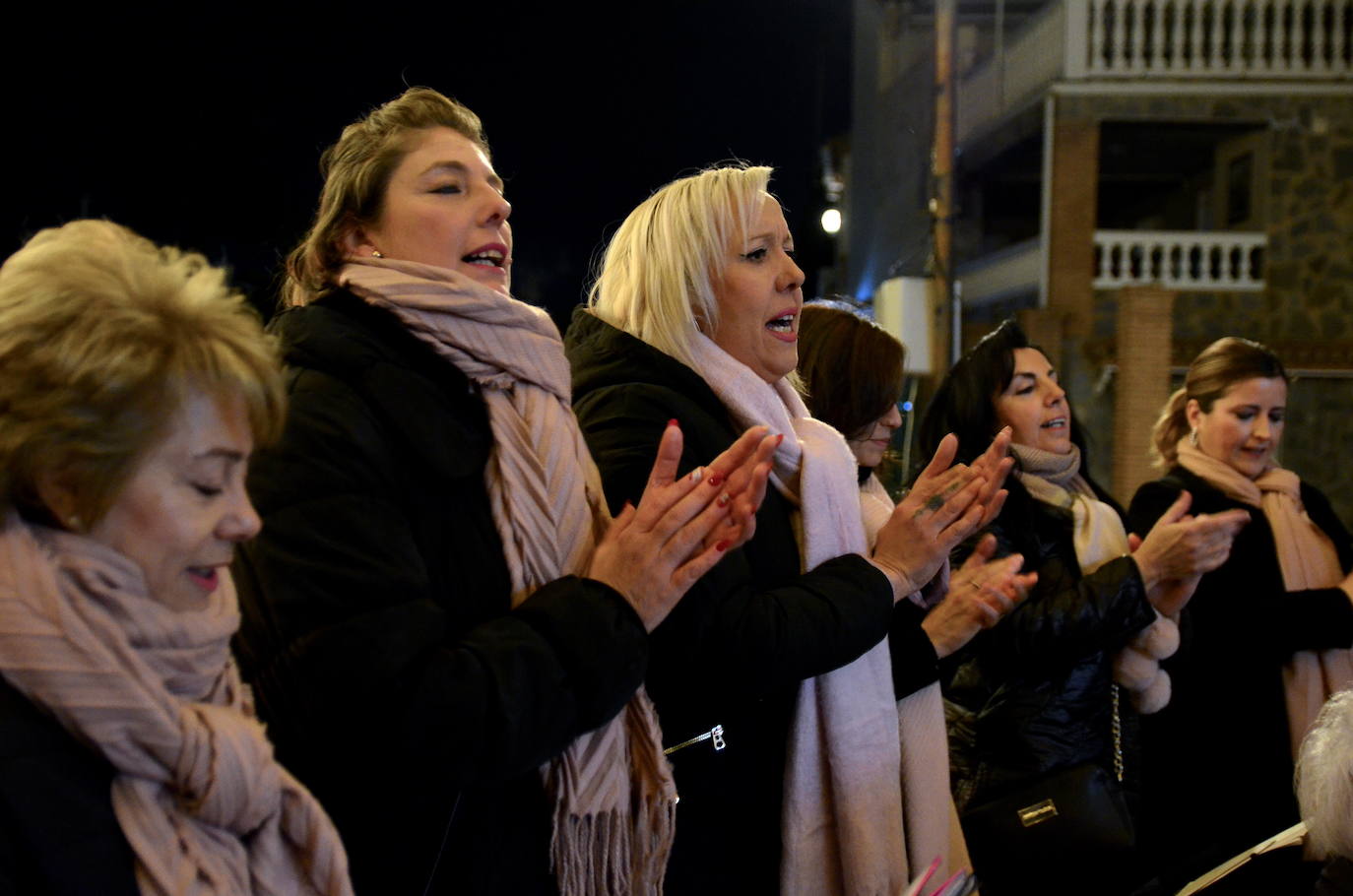 Fiesta de villancicos y panderetas en Huétor Vega