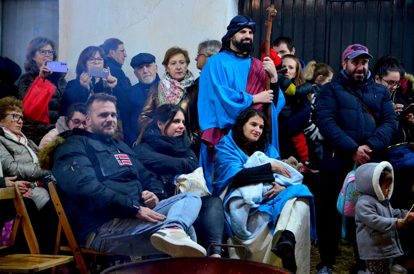 La Zambomba Flamenca de Huétor Vega agita el barrio de Los Corteses
