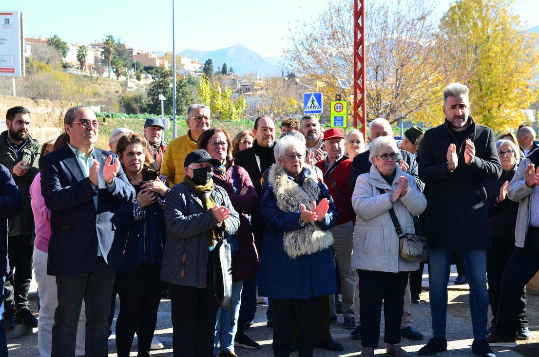 Huétor Vega inaugura el Mirador de la Vega Alcalde Mariano Molina del Paso