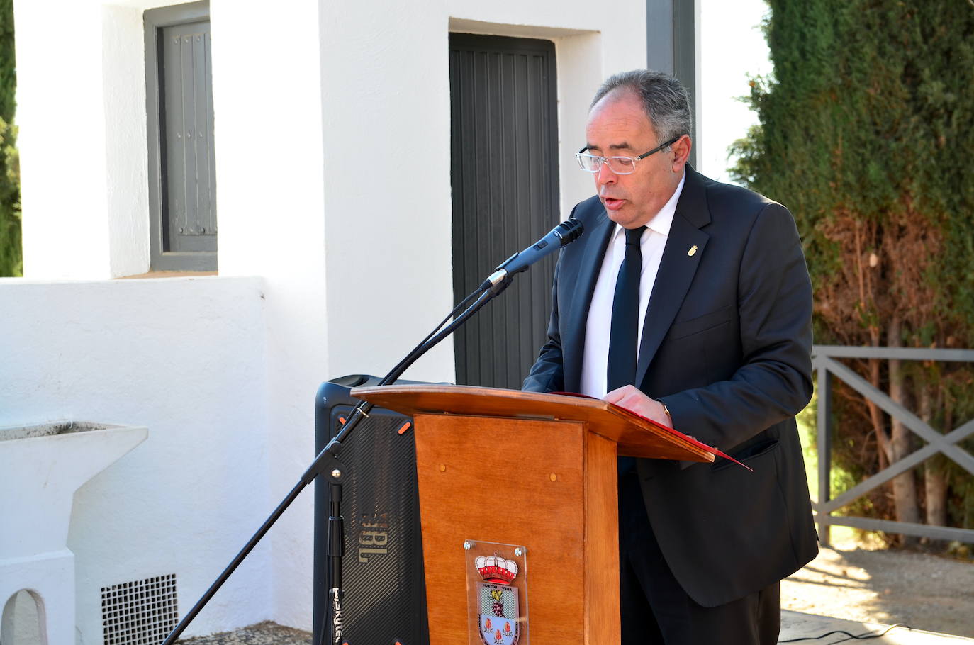 Huétor Vega inaugura el Mirador de la Vega Alcalde Mariano Molina del Paso