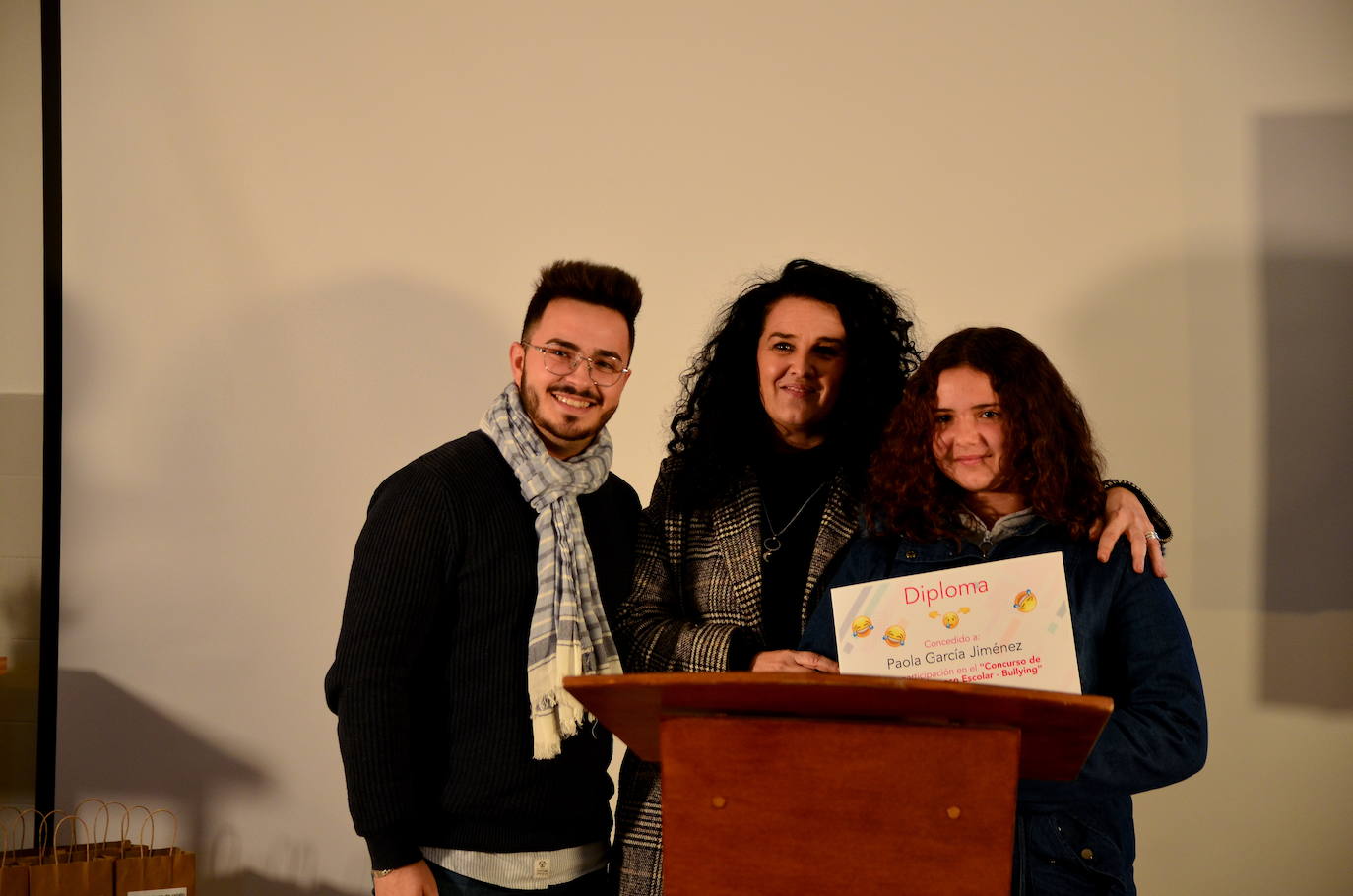 Diploma a la participante Paola García Jiménez.