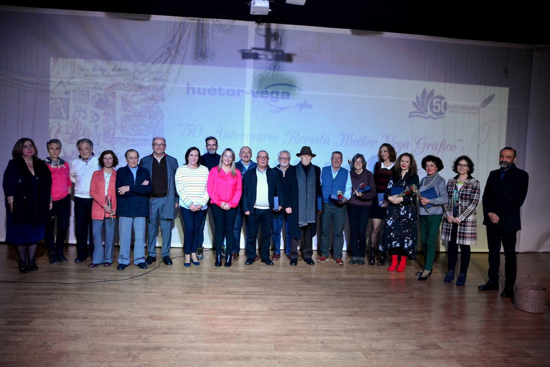 El Centro del Vino y Flamenco, en Huerta Cercada, acogió el acto de homenaje a ‘Huétor Vega Gráfico’.
