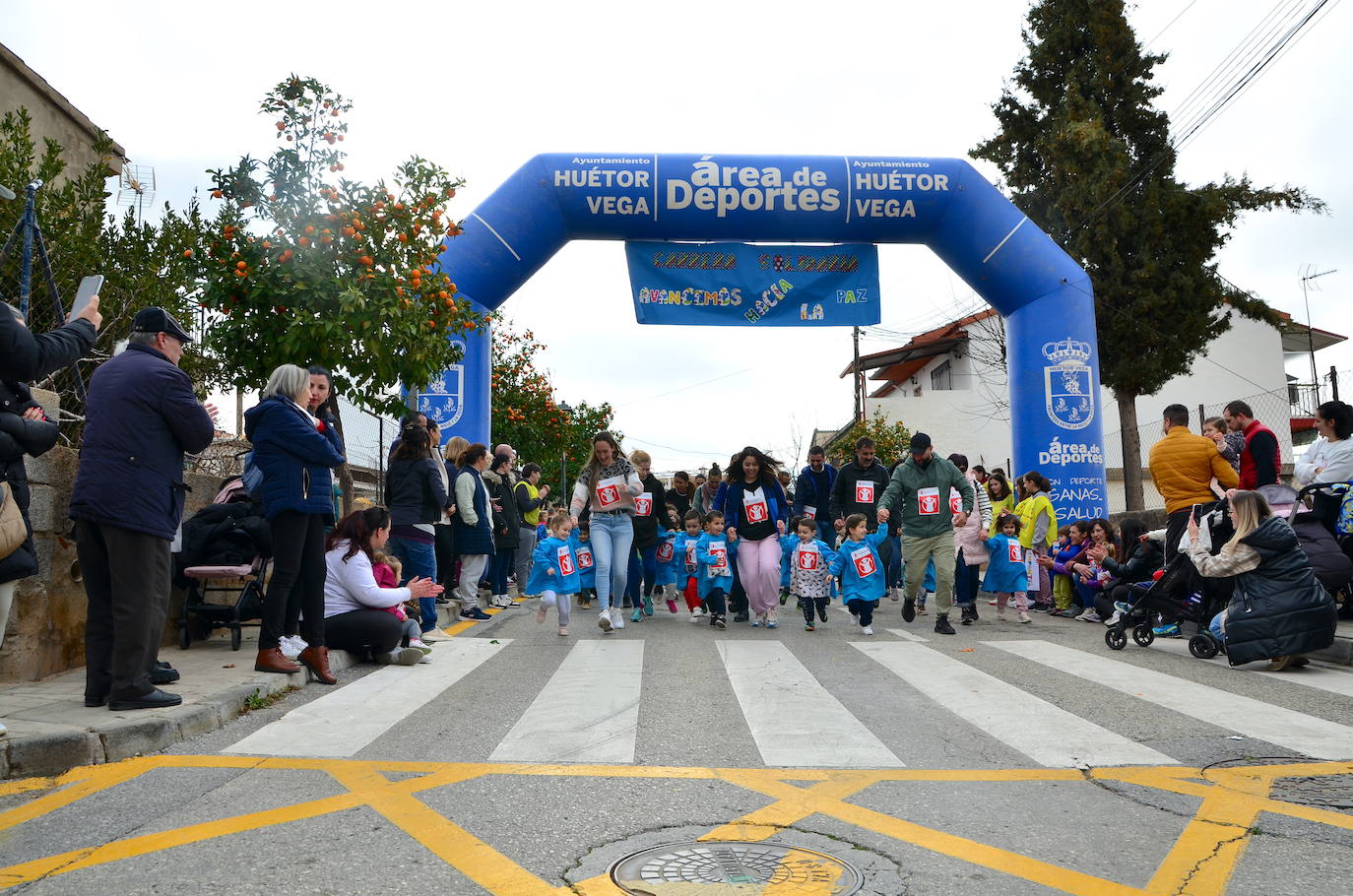 La comunidad educativa de Huétor Vega sueña con la paz