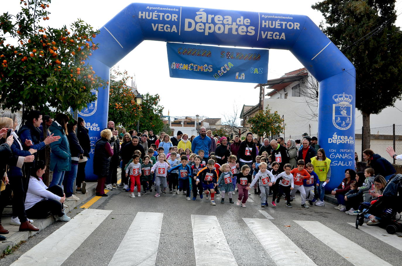 La comunidad educativa de Huétor Vega sueña con la paz