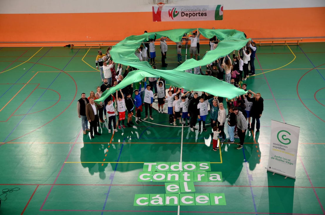 Huétor Vega tira un 'triple' contra el cáncer