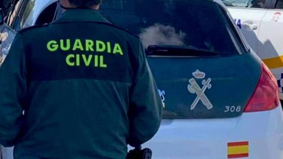 A disposición judicial por sustraer una cartera con 500 euros en Huétor Vega