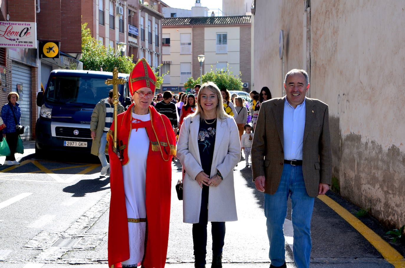 Encuéntrate en el pasacalles del carnaval de Huétor Vega